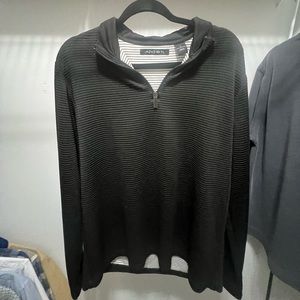Axist pullover